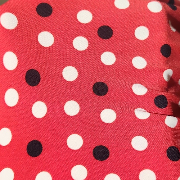 Anne Klein Pinot/ Anne White Polka Dot Stretch Blouse - Picture 4 of 9